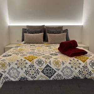 apartaments-apturvic-en-el-centre-histric.catalonia-hotels.com/